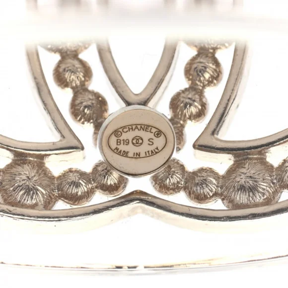 Chanel Crystal Cuff - Picture 3 of 8